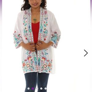 White Floral Embroidered Cardigan -4x